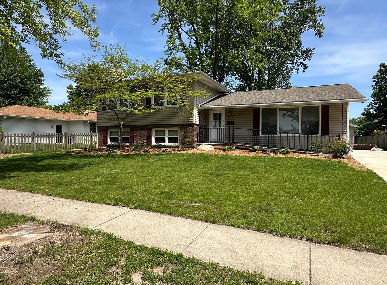 Expert Planting & Softscaping Services in Springfield IL