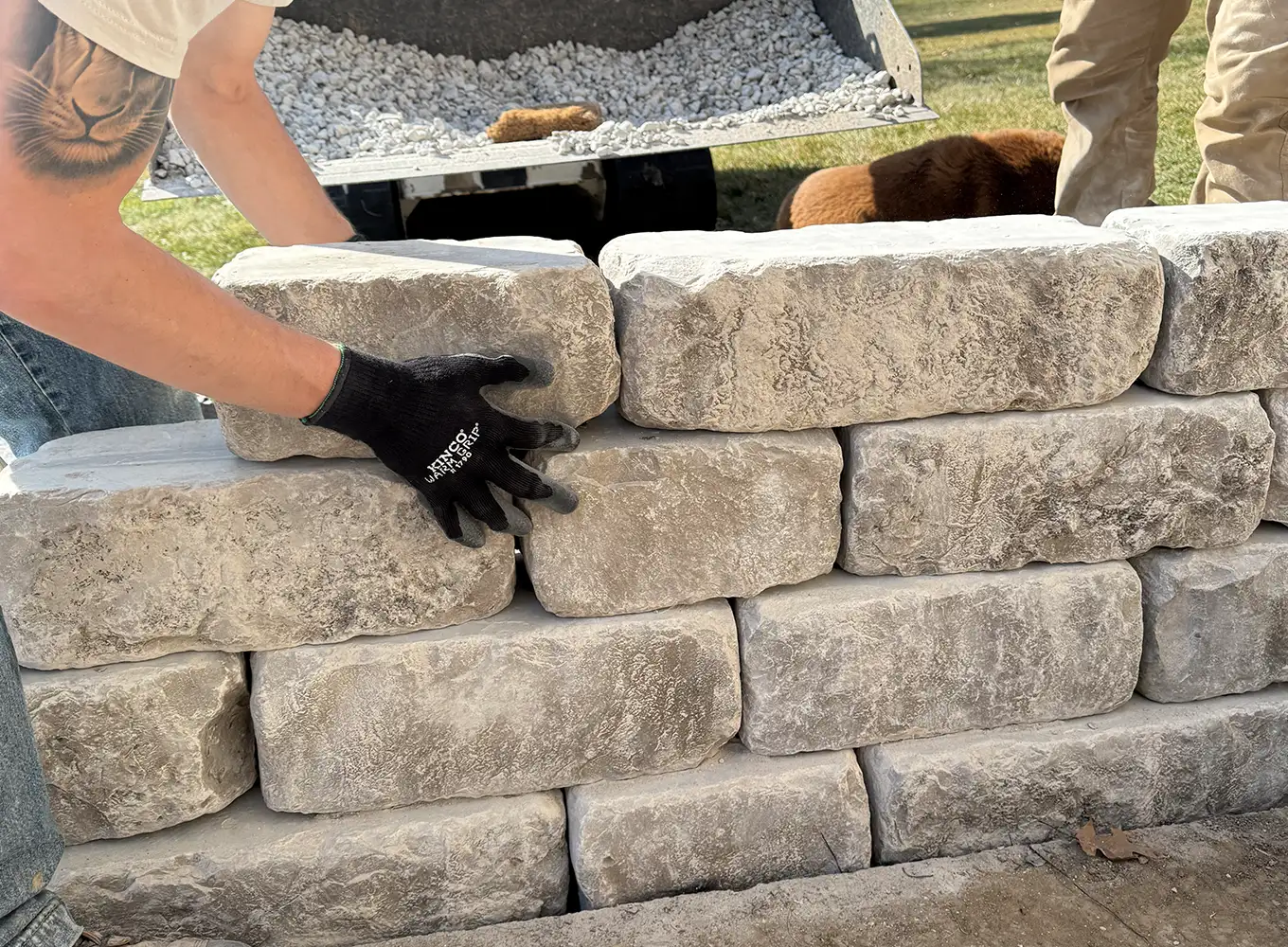 custom retaining wall installation in springfield il