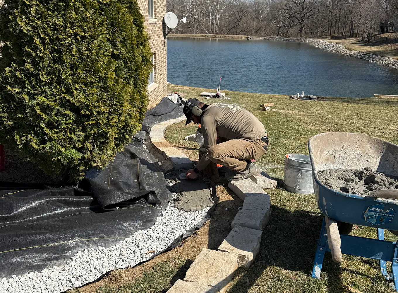 installing proper retaining wall drainage in springfield il